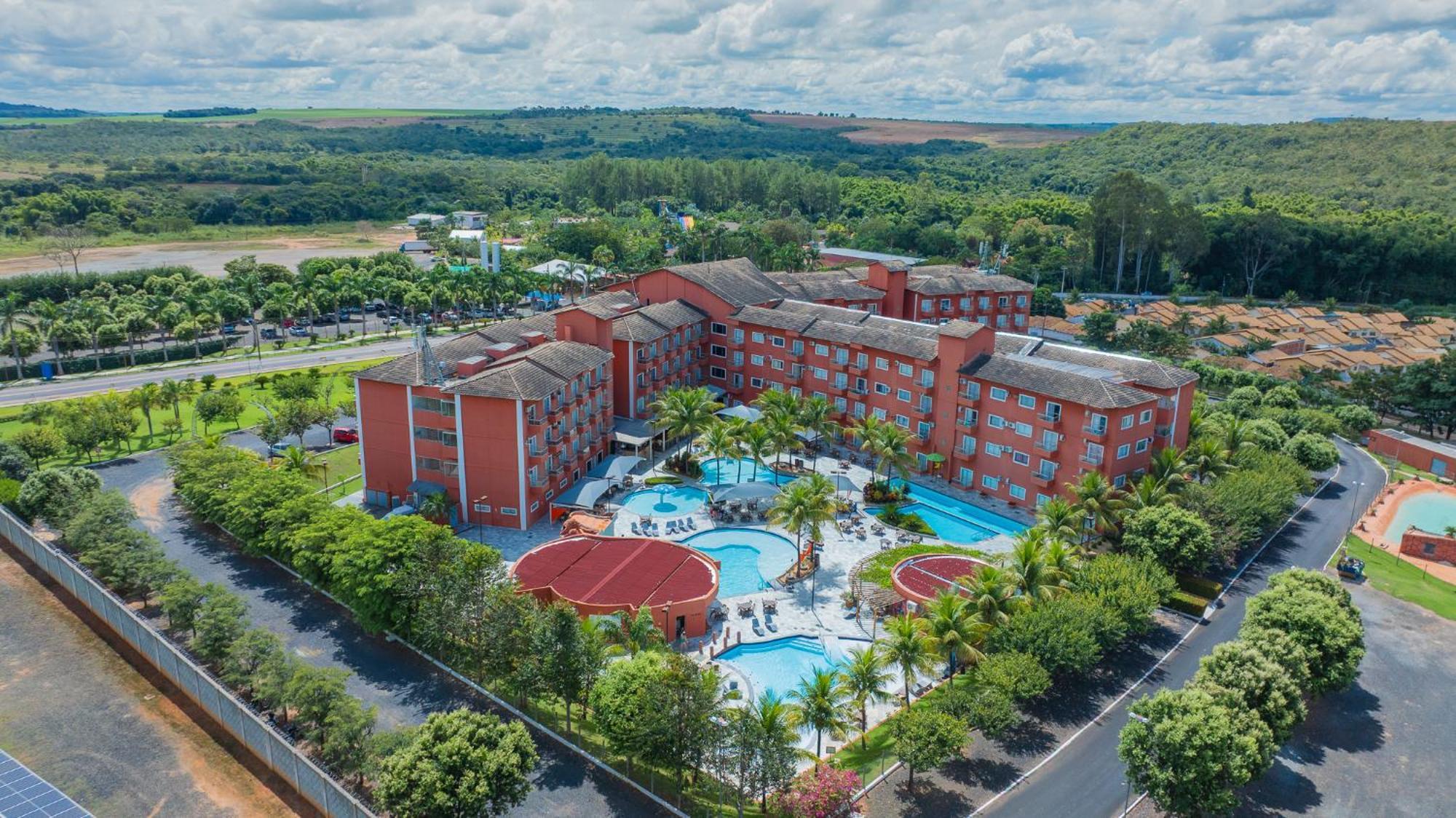 Hotel Lagoa Quente - Lagoa Oficial 4*
